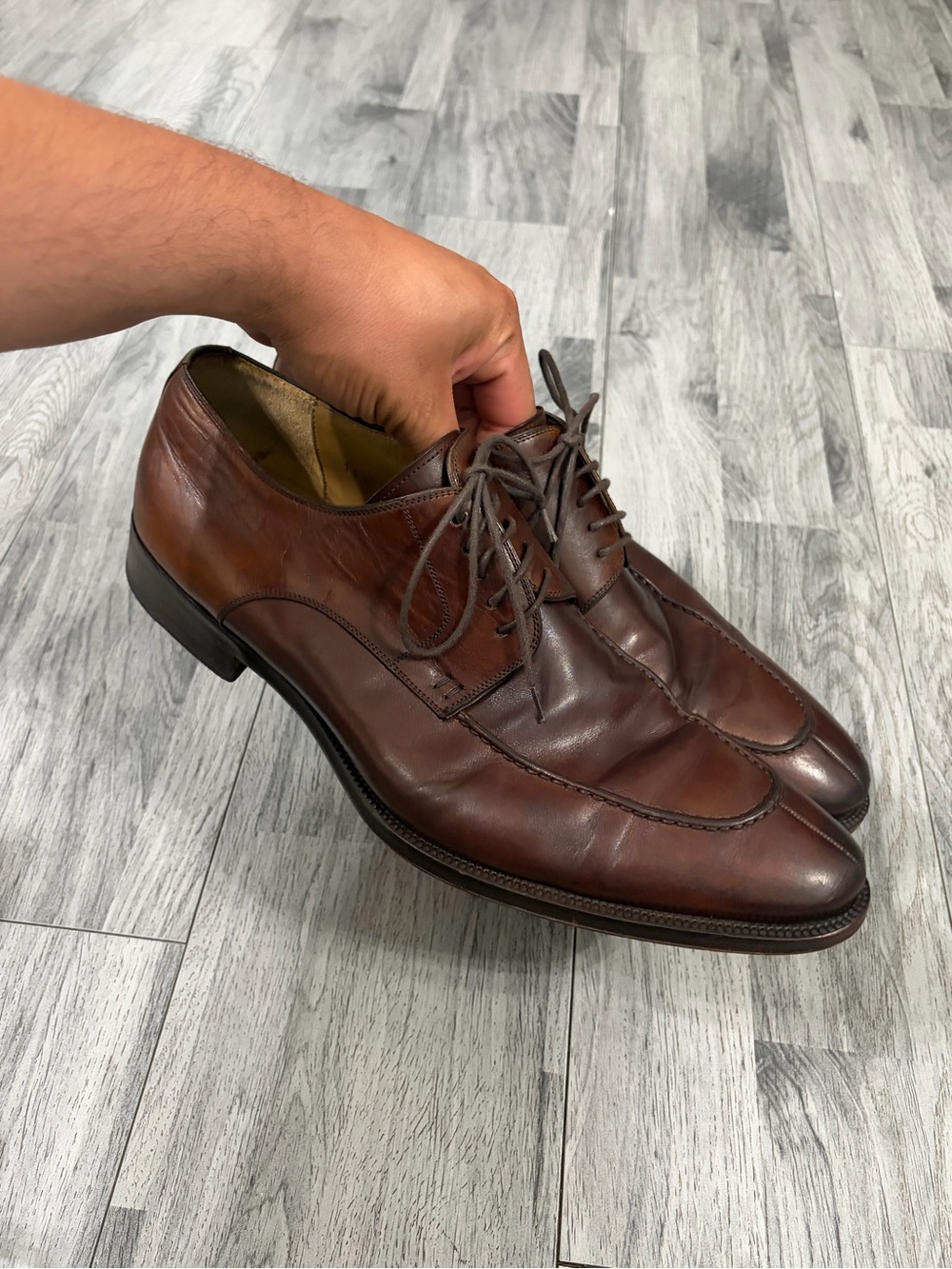 Magnanni Brown Leather Split-Toe Derby Shoes